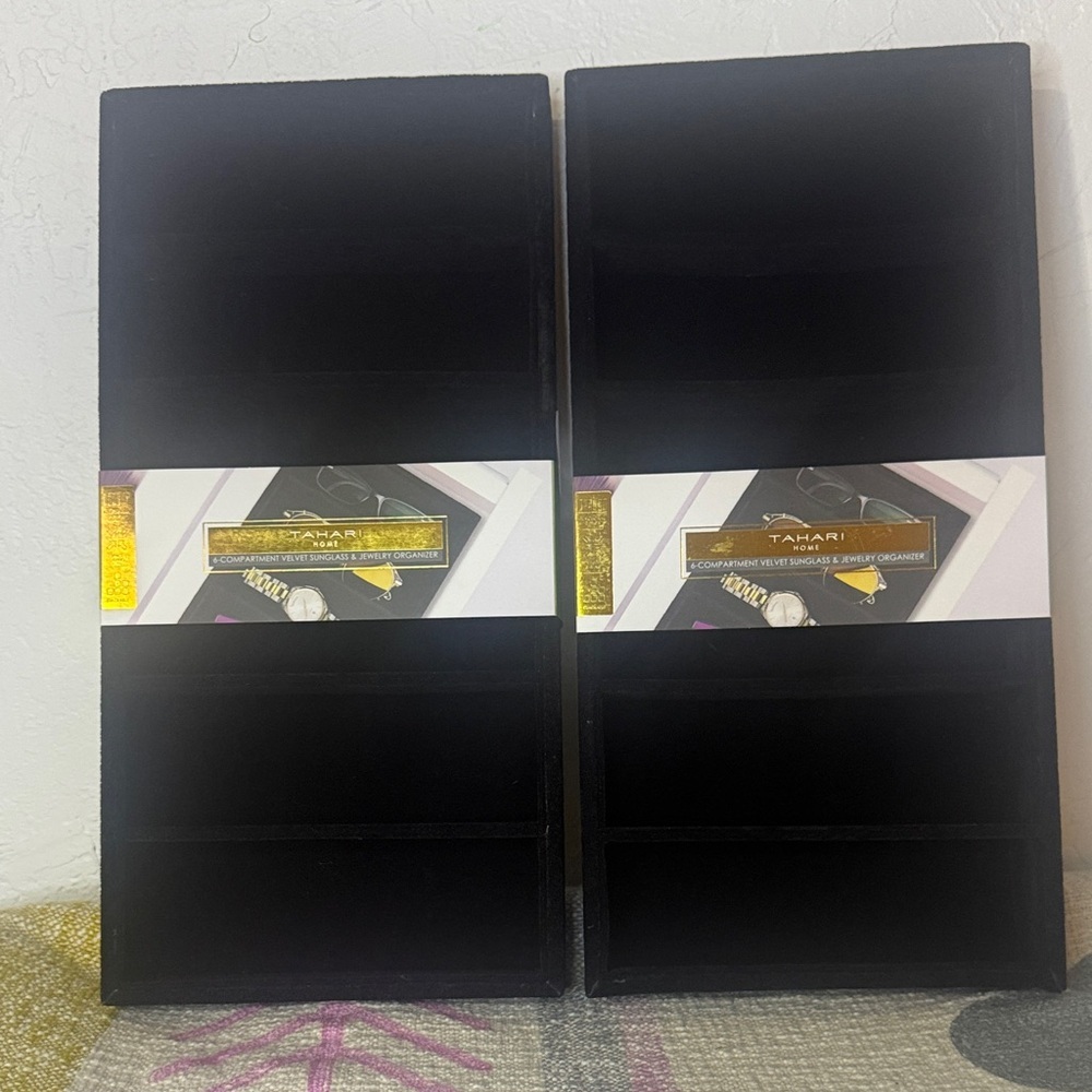 Tahari Sunglasses & Jewelry Holders - set of 2